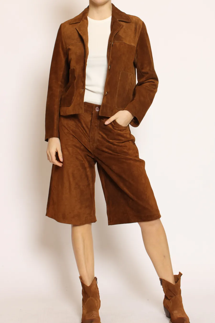 Vicolo Bermuda scamosciato genuine leather cuoio- Bermuda E Shorts
