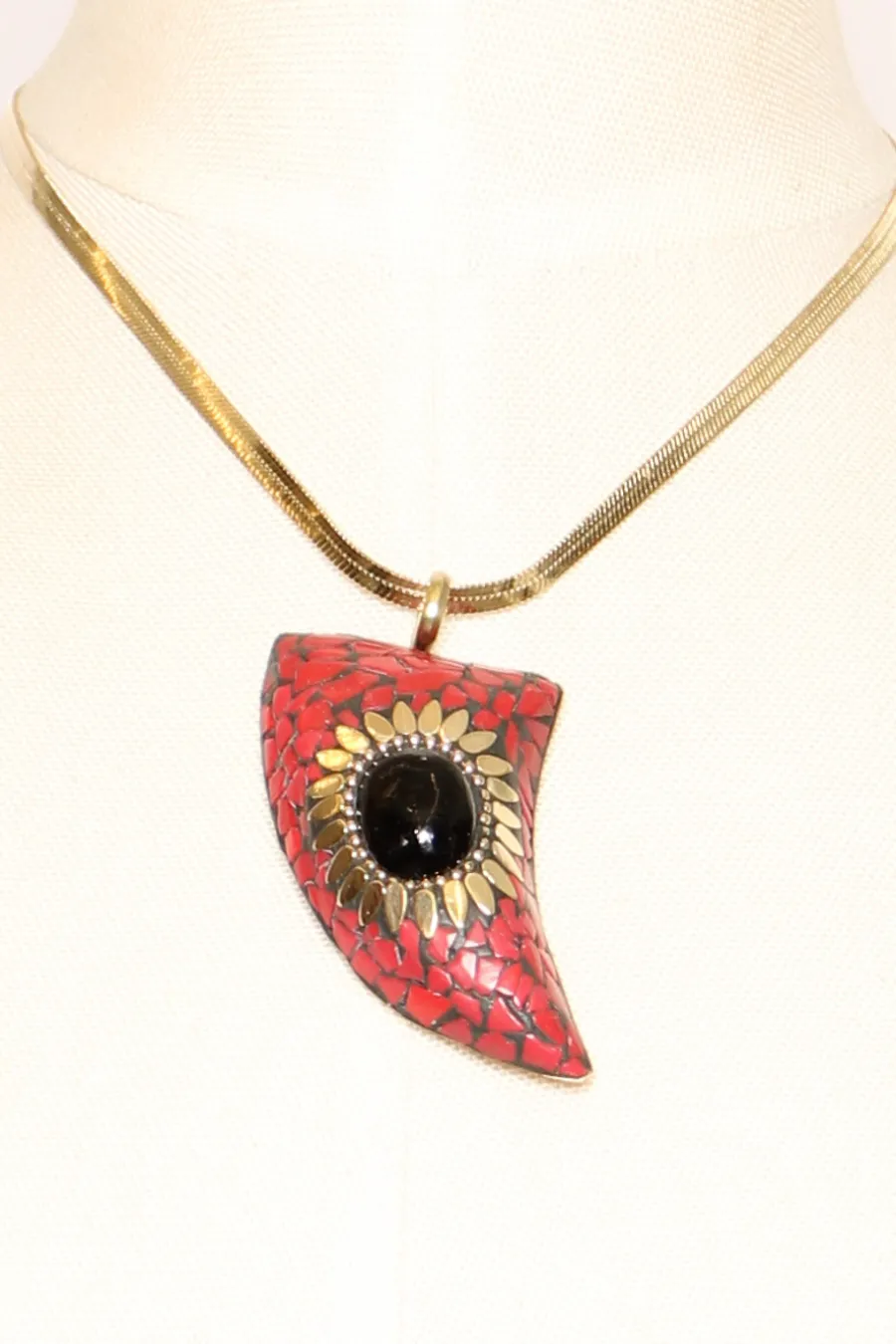Zeroassoluto Collana chocker corno mosaico rosso/nero- Collane