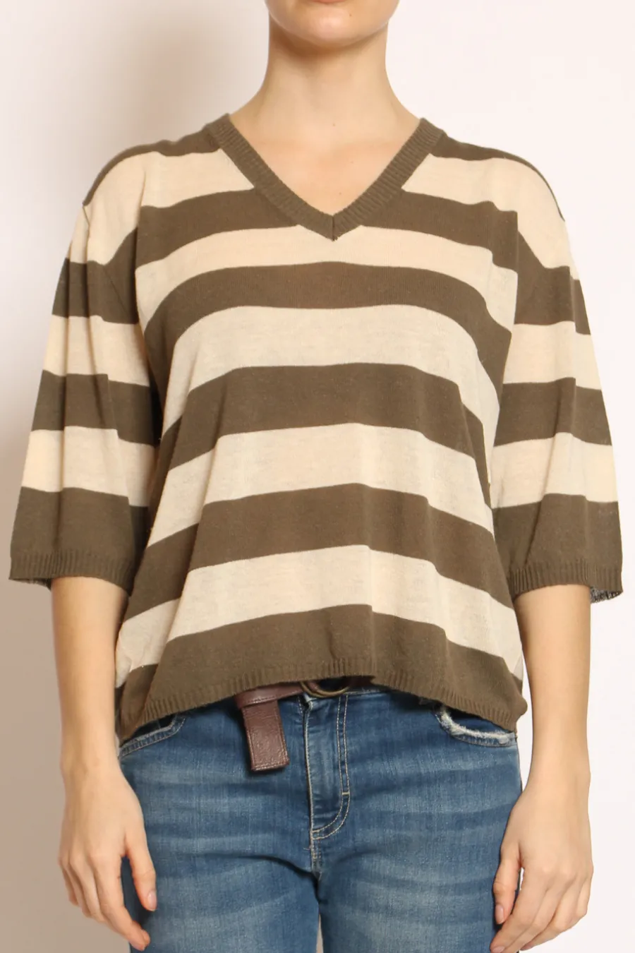 Kontatto Maglia scollo v a righe misto lino oliva/crema- Maglie