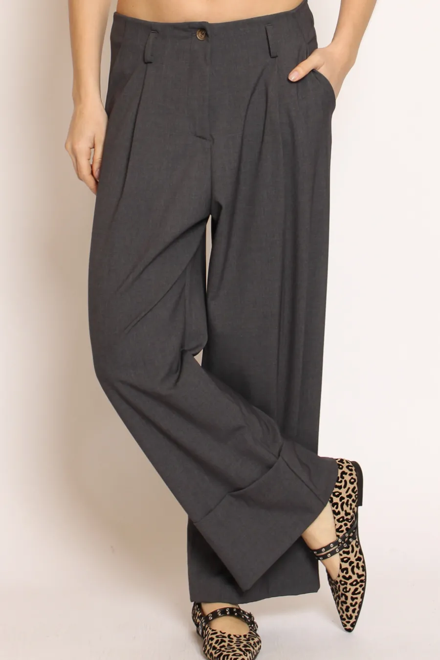 Zeroassoluto Pantalone GESSY con risvolto tessuto comfort elasticizzato- Pantaloni