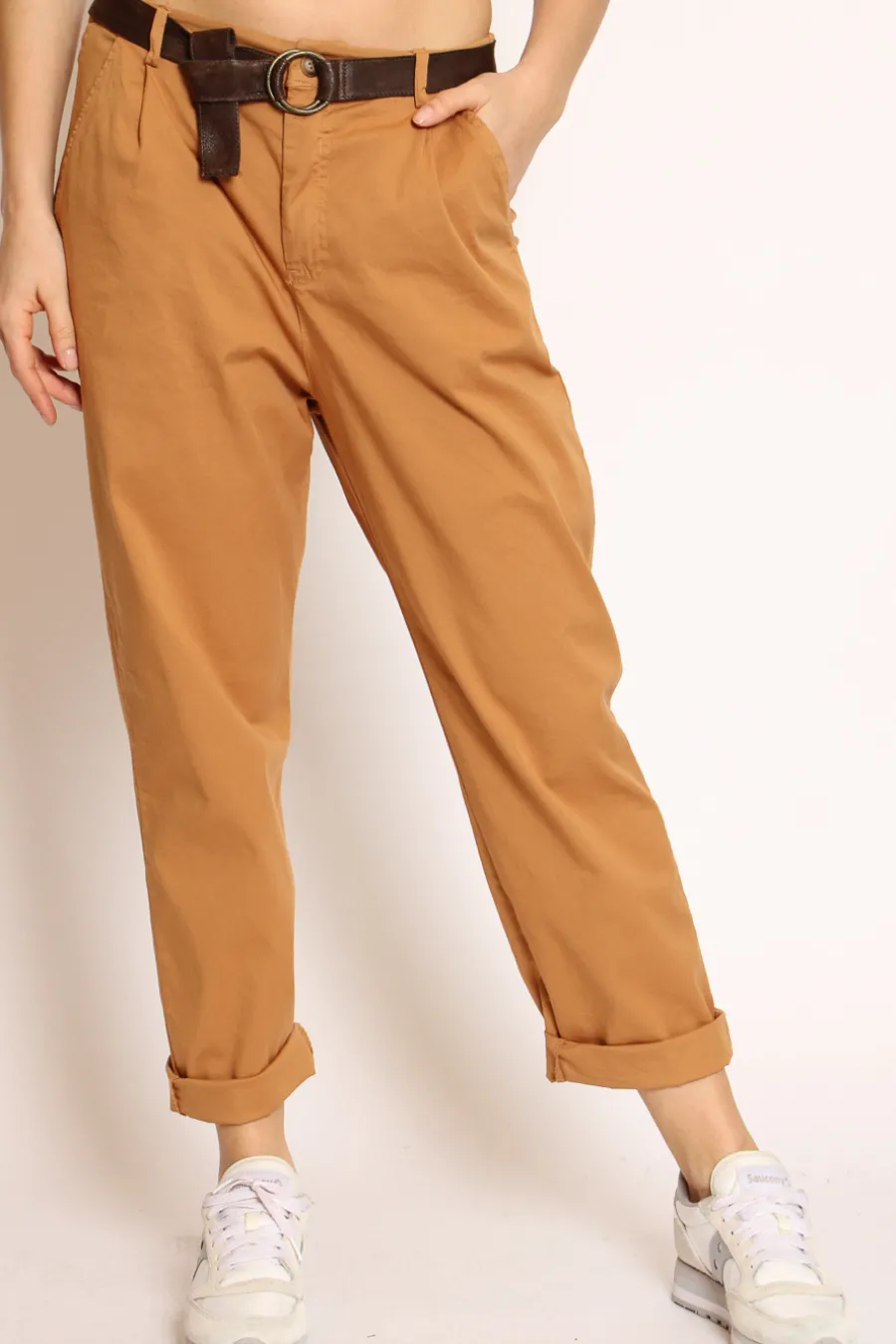 Zeroassoluto Pantalone lola c/pinces ed elastico dietro- Pantaloni