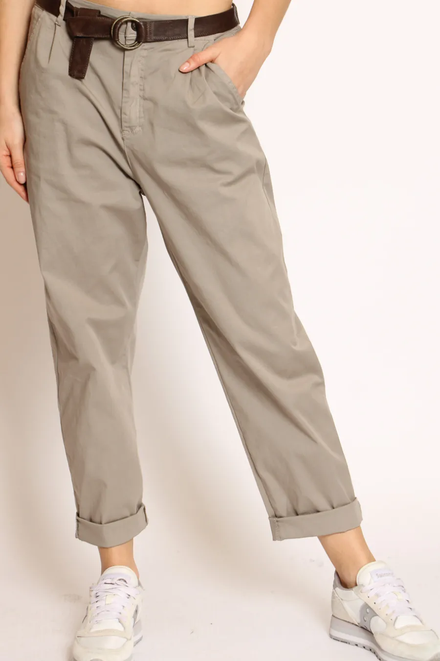 Zeroassoluto Pantalone lola c/pinces ed elastico dietro- Pantaloni
