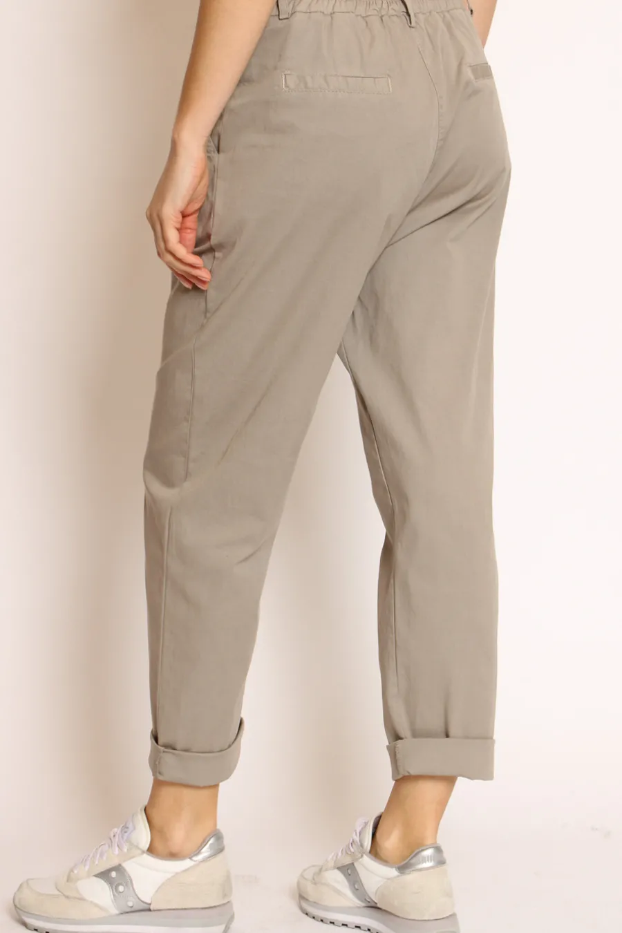 Zeroassoluto Pantalone lola c/pinces ed elastico dietro- Pantaloni