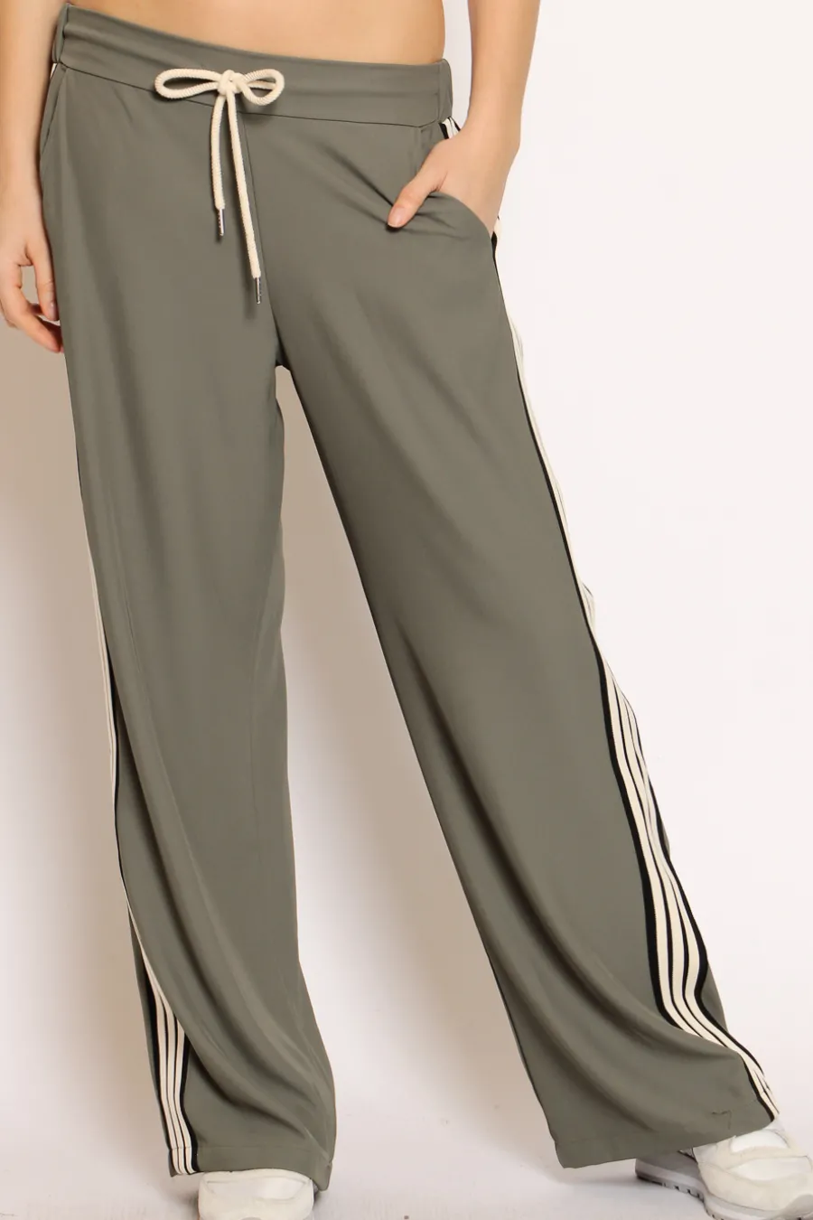 Zeroassoluto Pantalone LORIS tessuto fluido banda- Pantaloni