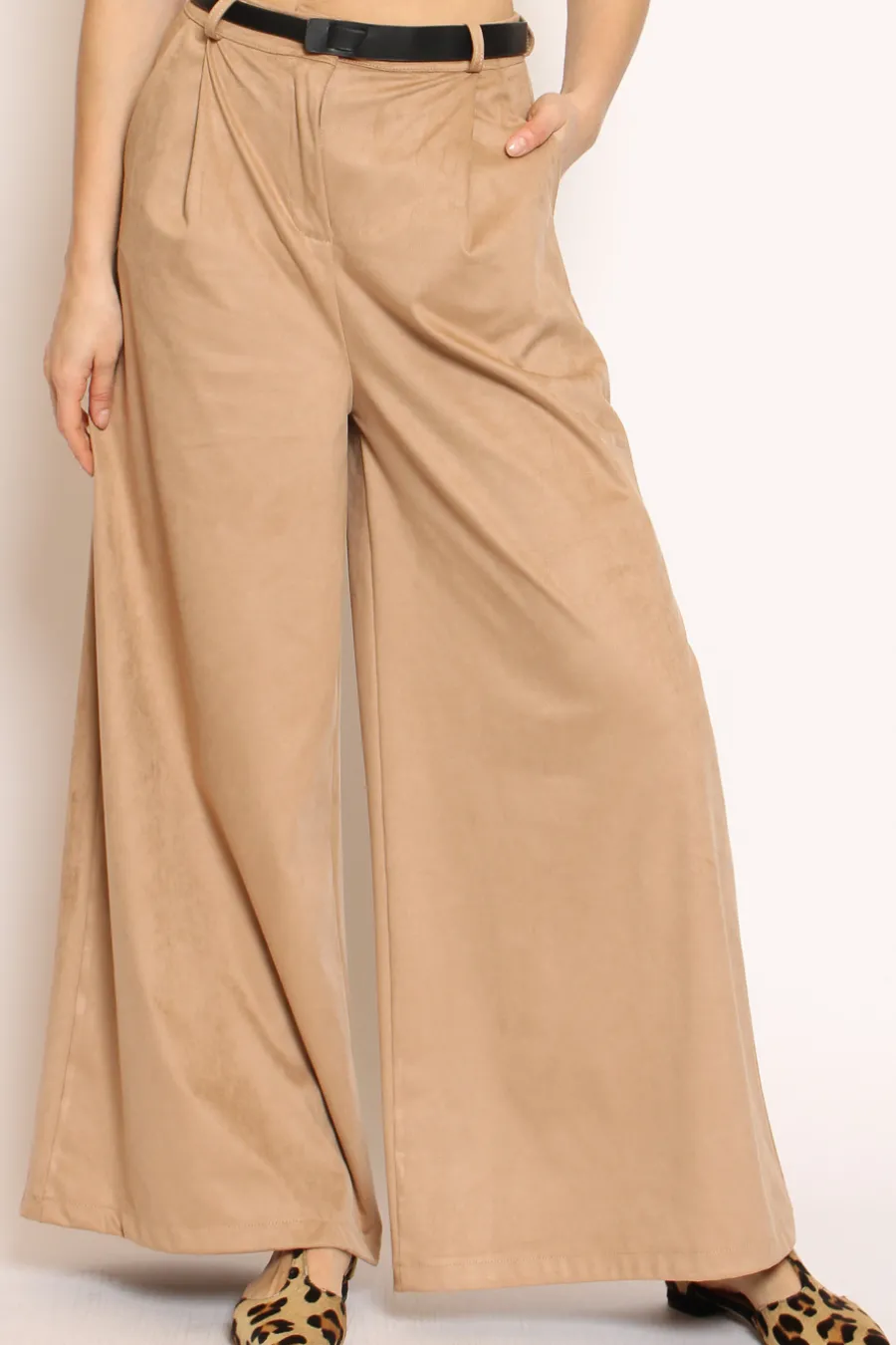 Have one Pantalone palazzo scamosciato con pinces sabbia- Pantaloni
