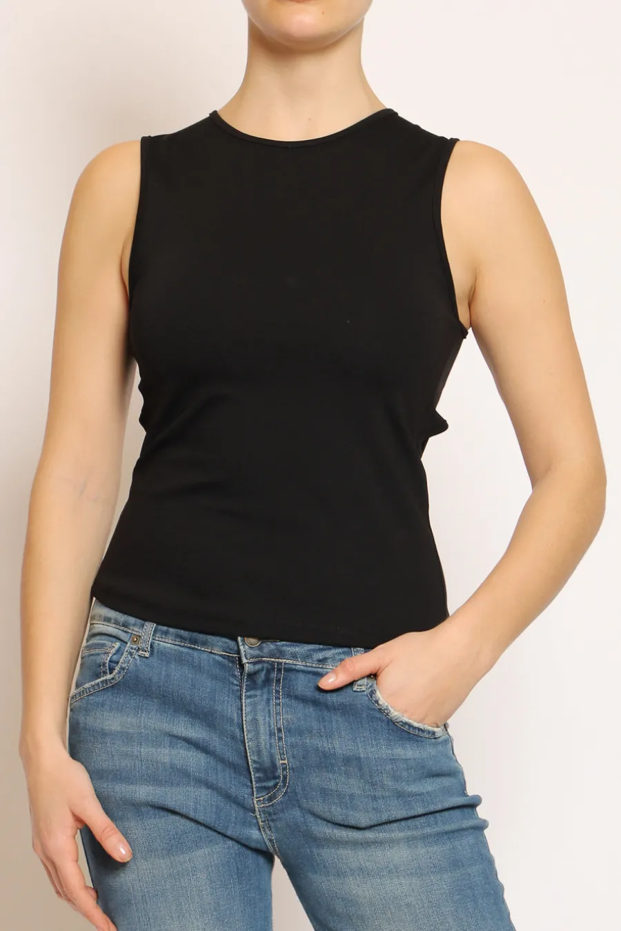 Kontatto Top cut out- T-Shirts E Top