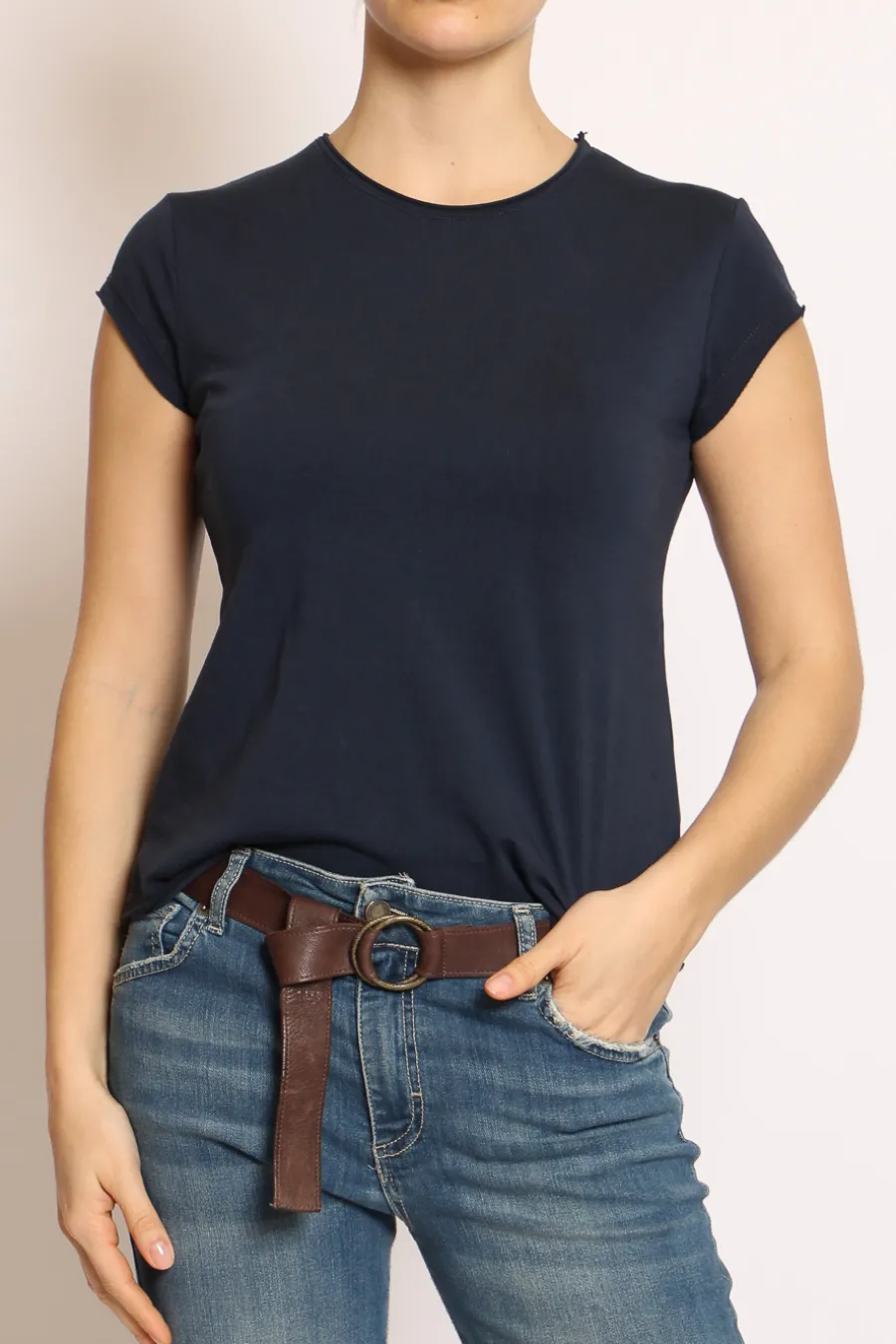 T-shirt taglio vivo mezza manica- T-Shirts E Top