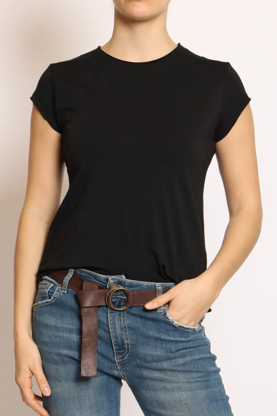 T-shirt taglio vivo mezza manica- T-Shirts E Top