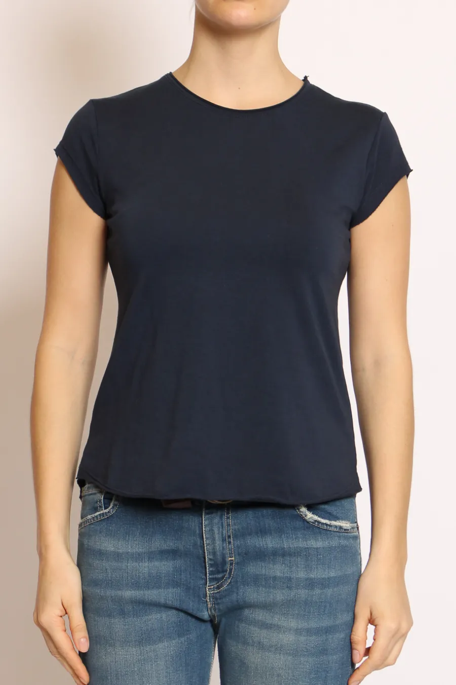 T-shirt taglio vivo mezza manica- T-Shirts E Top